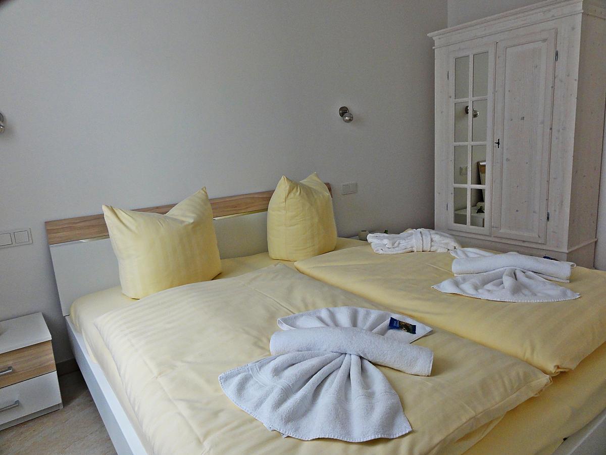 3 Zimmer Ferienwohnung Haus Meeresblick Mit Meerblick A005 Mit Suedterrasse Und Strandkorb Baabe Exterior photo
